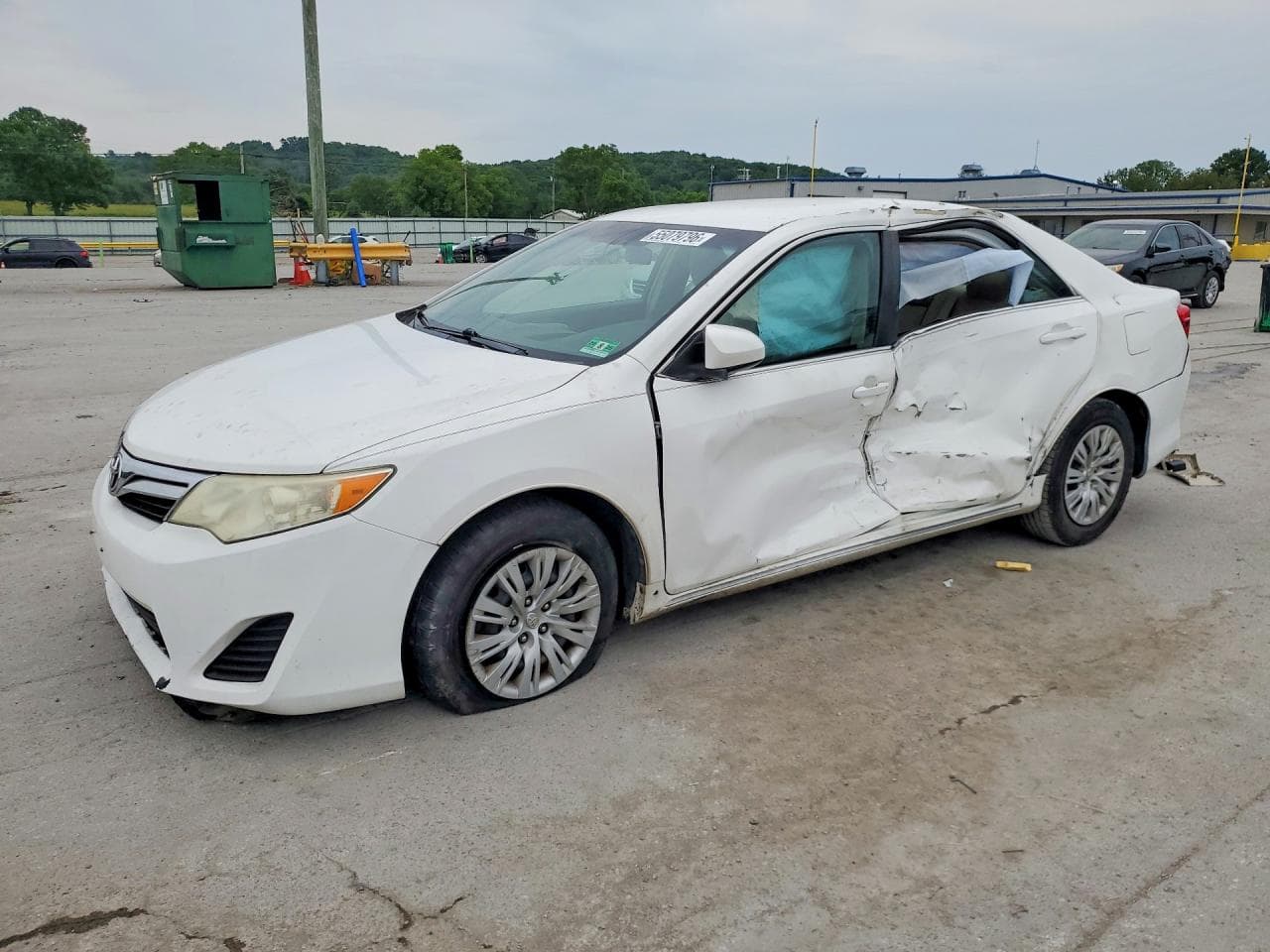 TOYOTA CAMRY