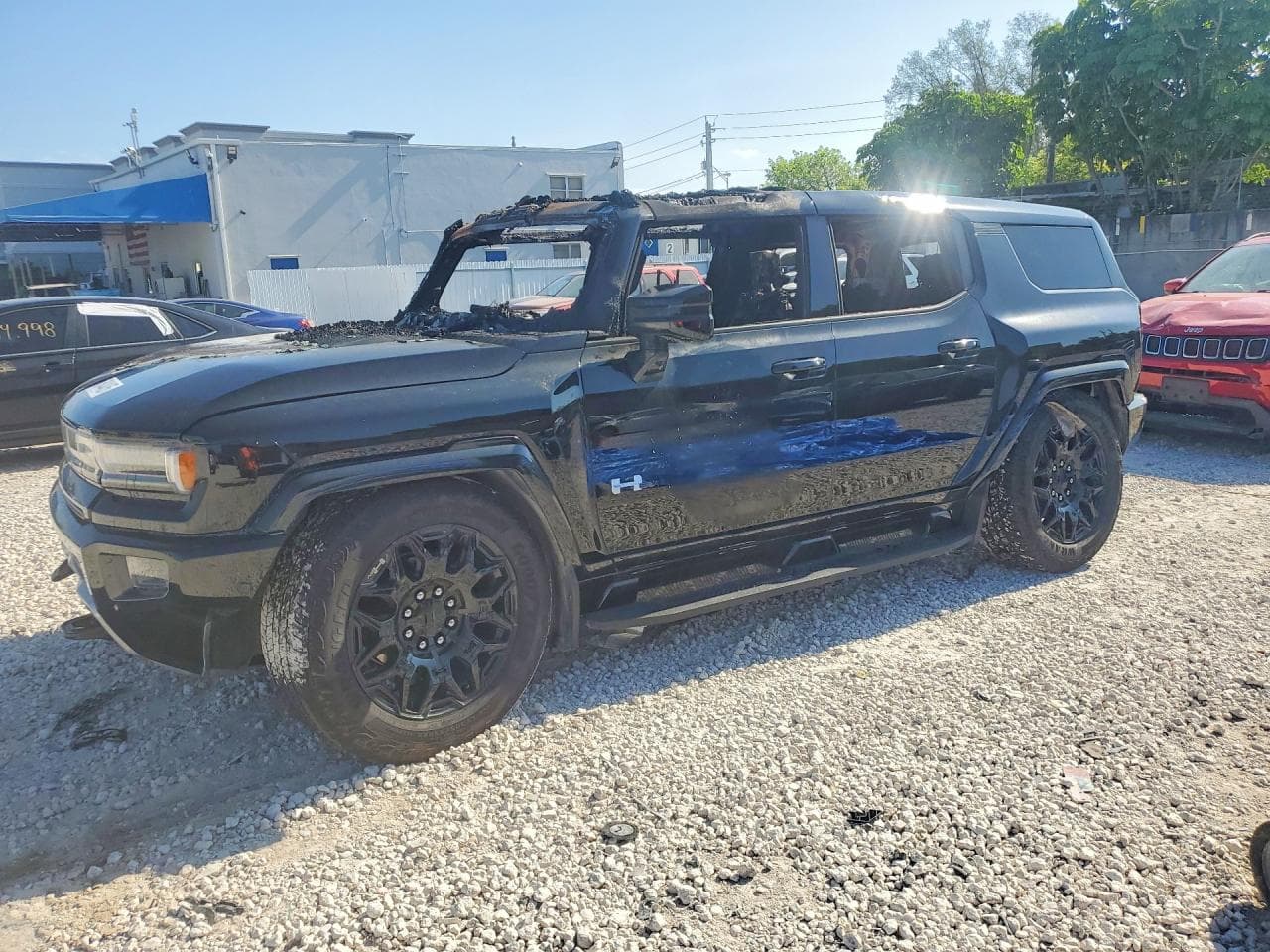 2025 GMC HUMMER SUV