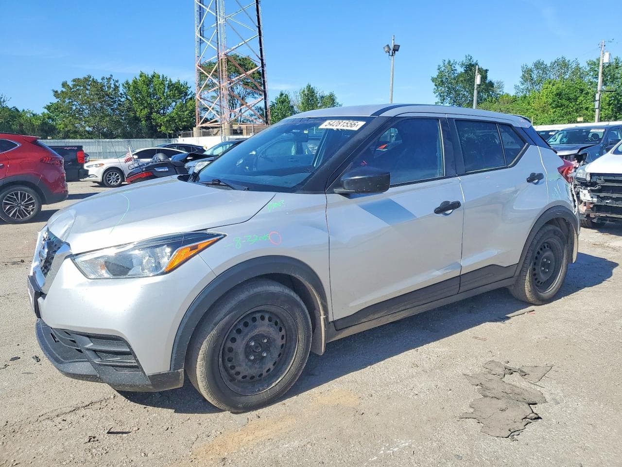 NISSAN KICKS