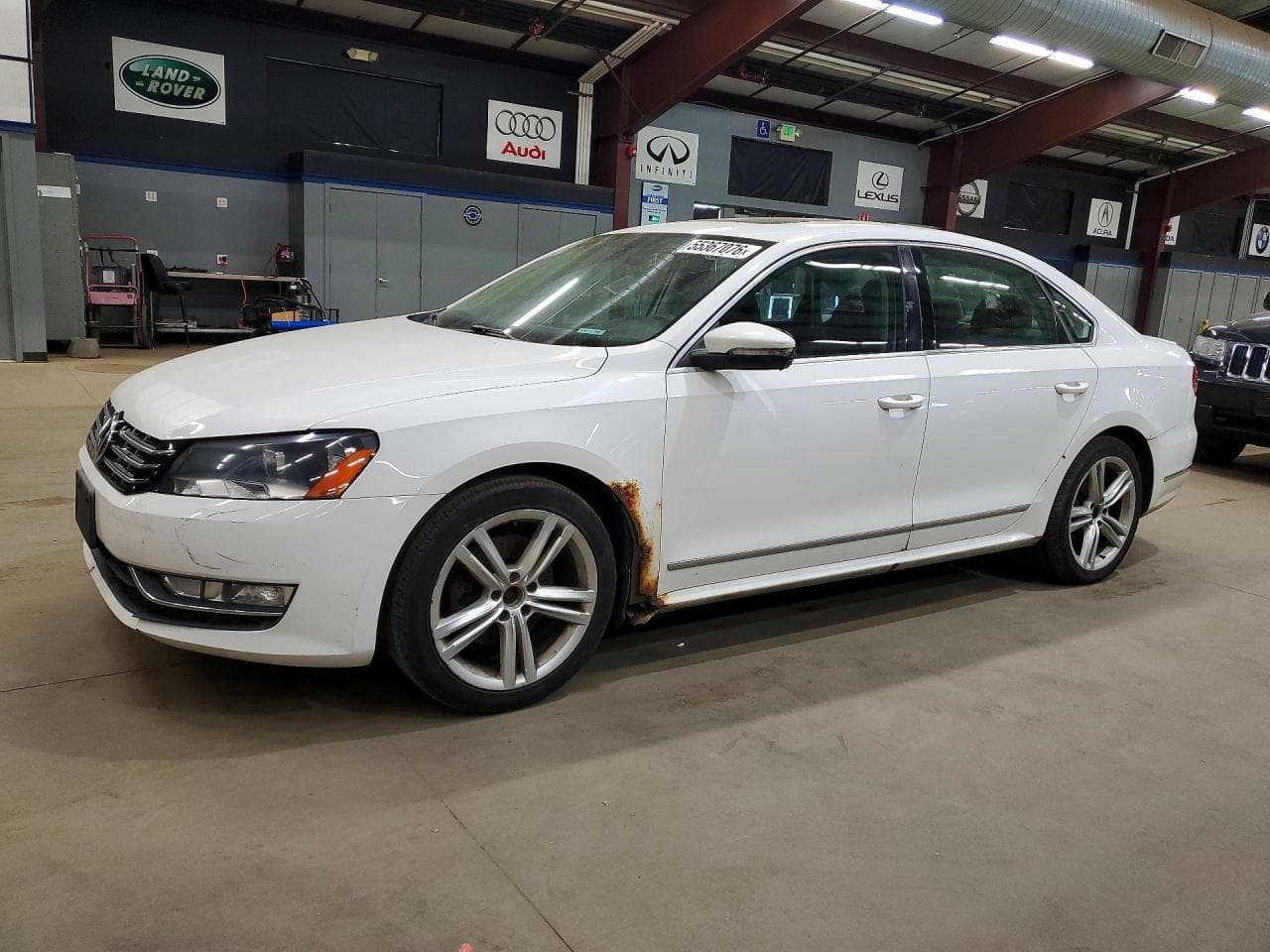 VOLKSWAGEN PASSAT