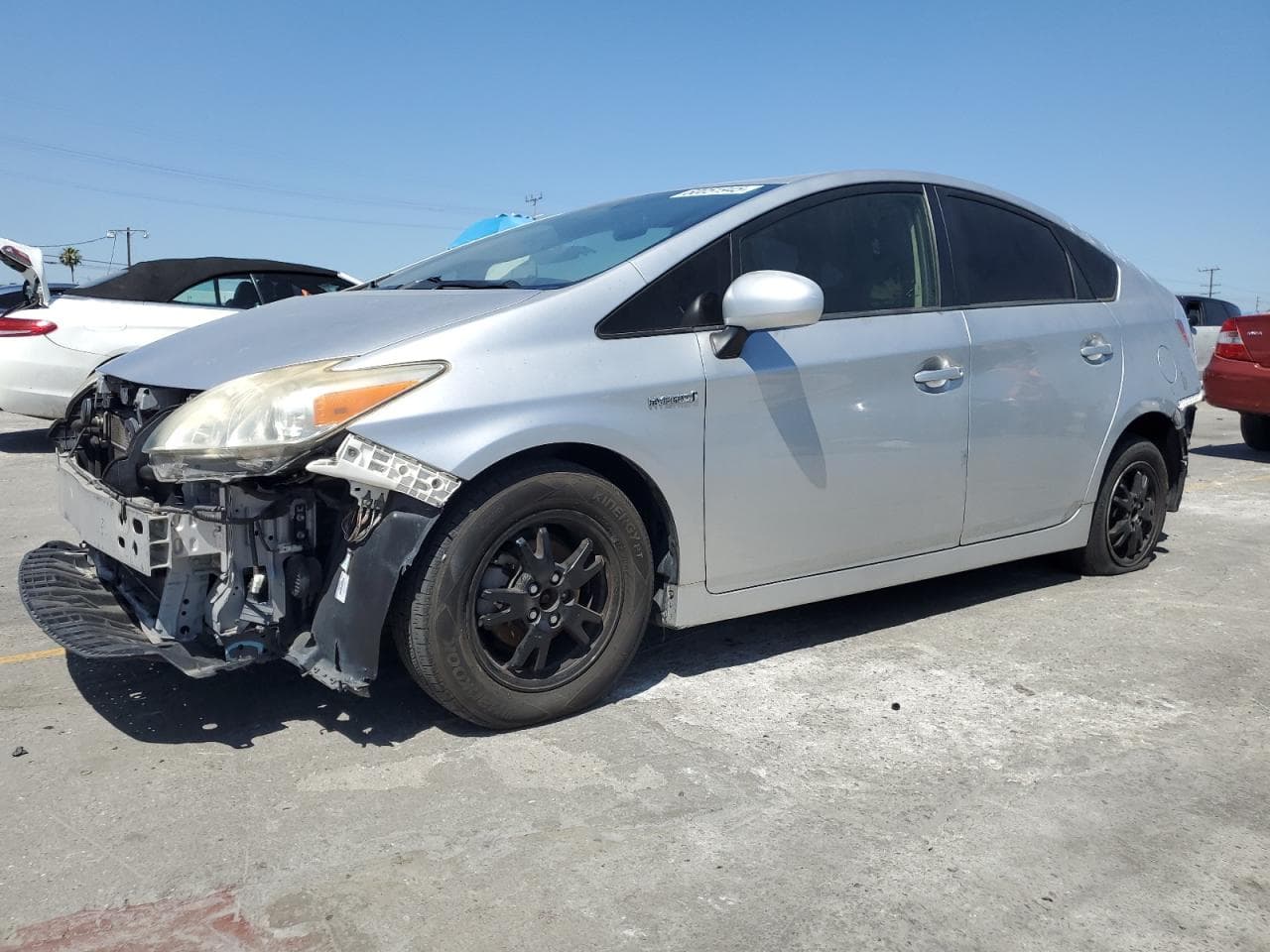 TOYOTA PRIUS