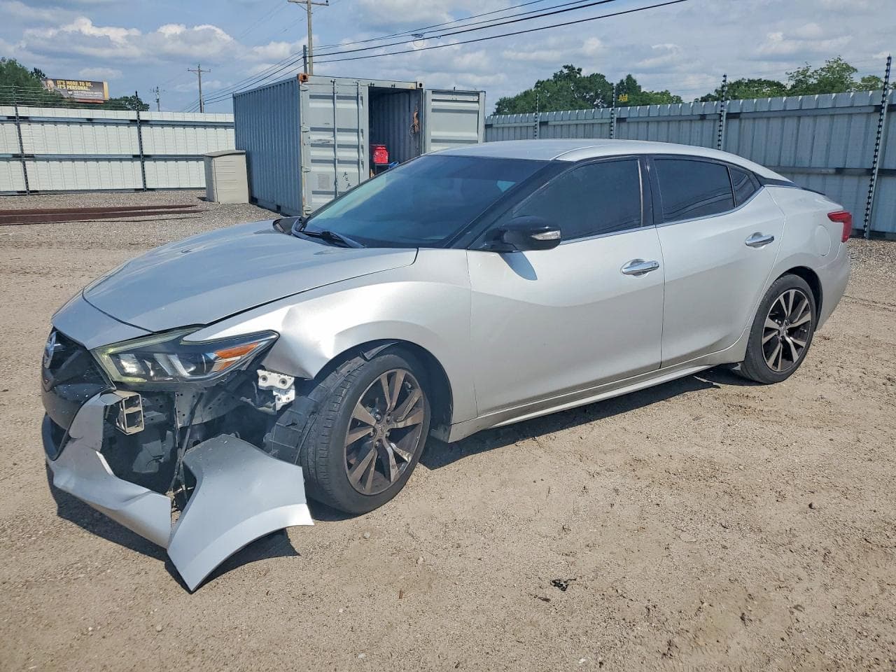 NISSAN MAXIMA