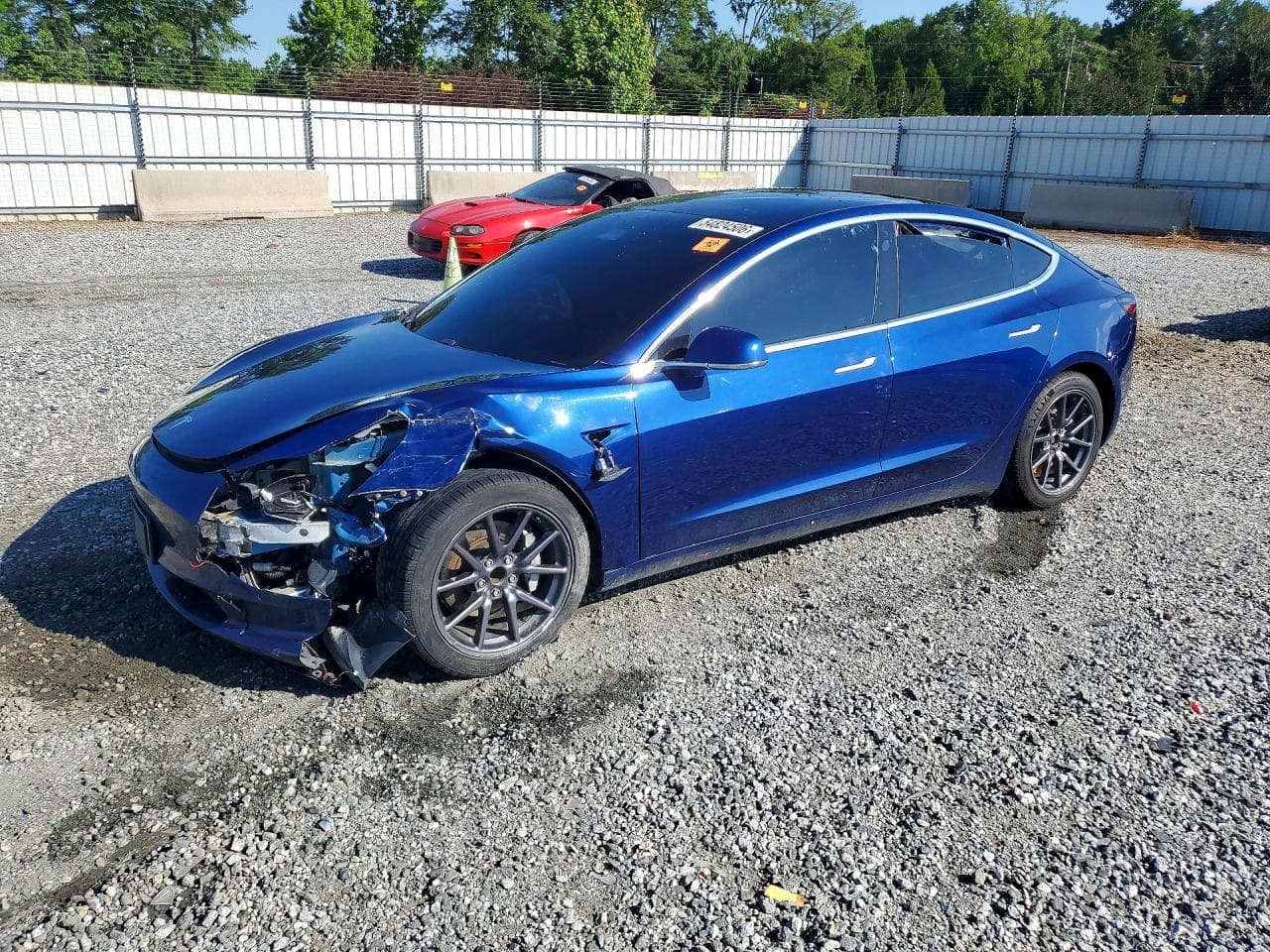 TESLA MODEL 3