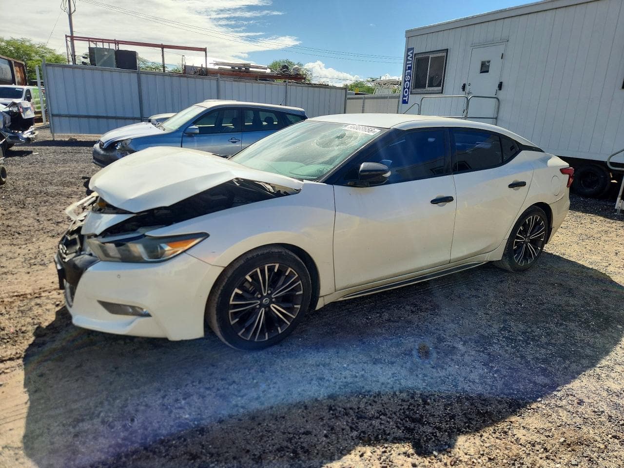 NISSAN MAXIMA