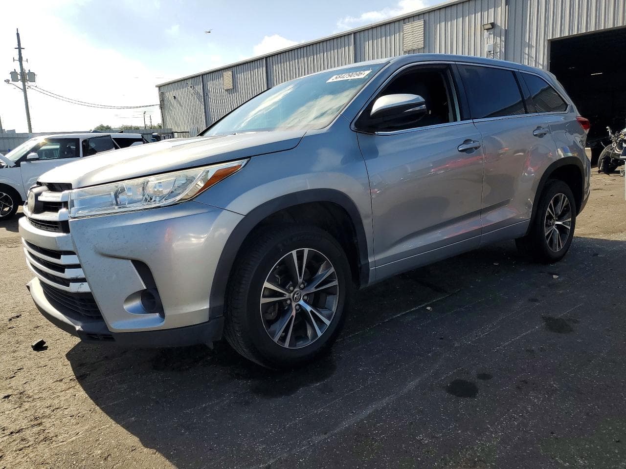 TOYOTA HIGHLANDER