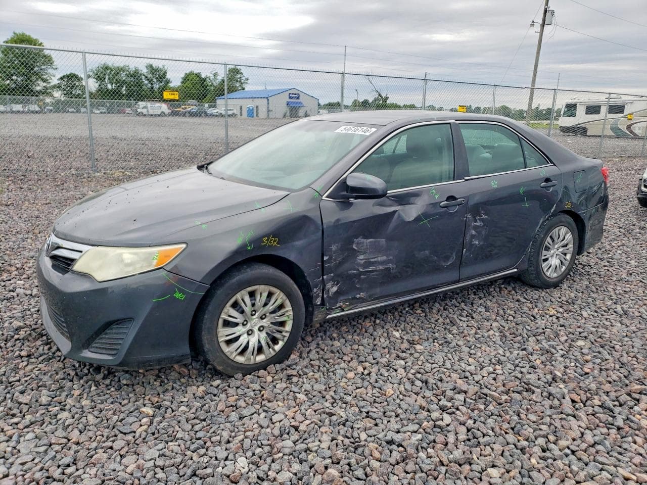 TOYOTA CAMRY