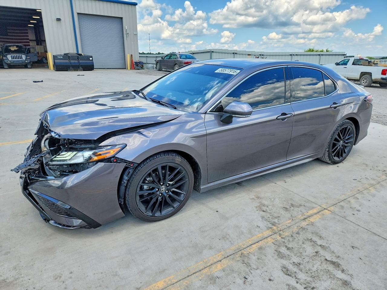 TOYOTA CAMRY