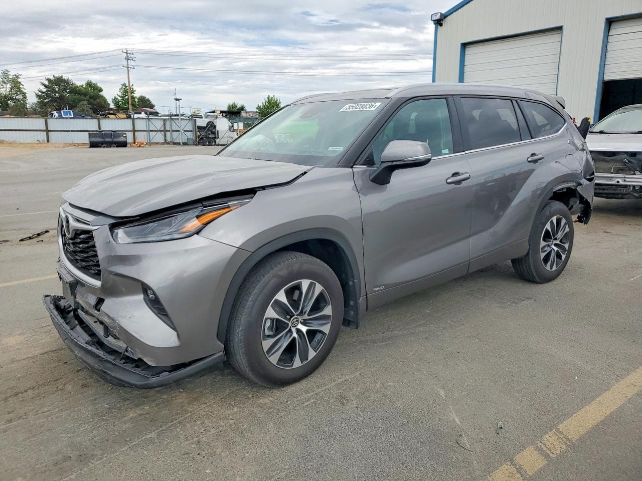 TOYOTA HIGHLANDER HYBRID