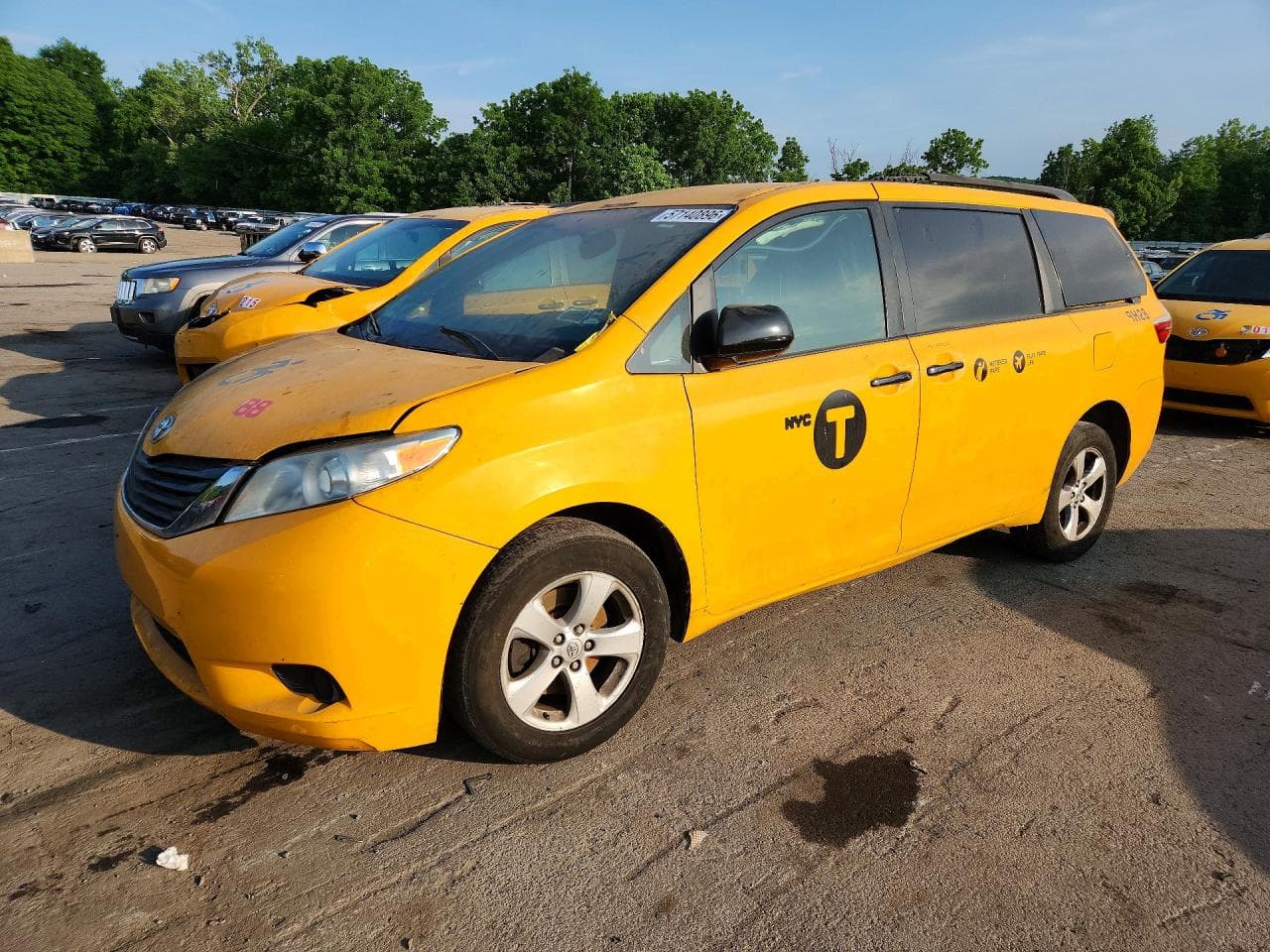 TOYOTA SIENNA
