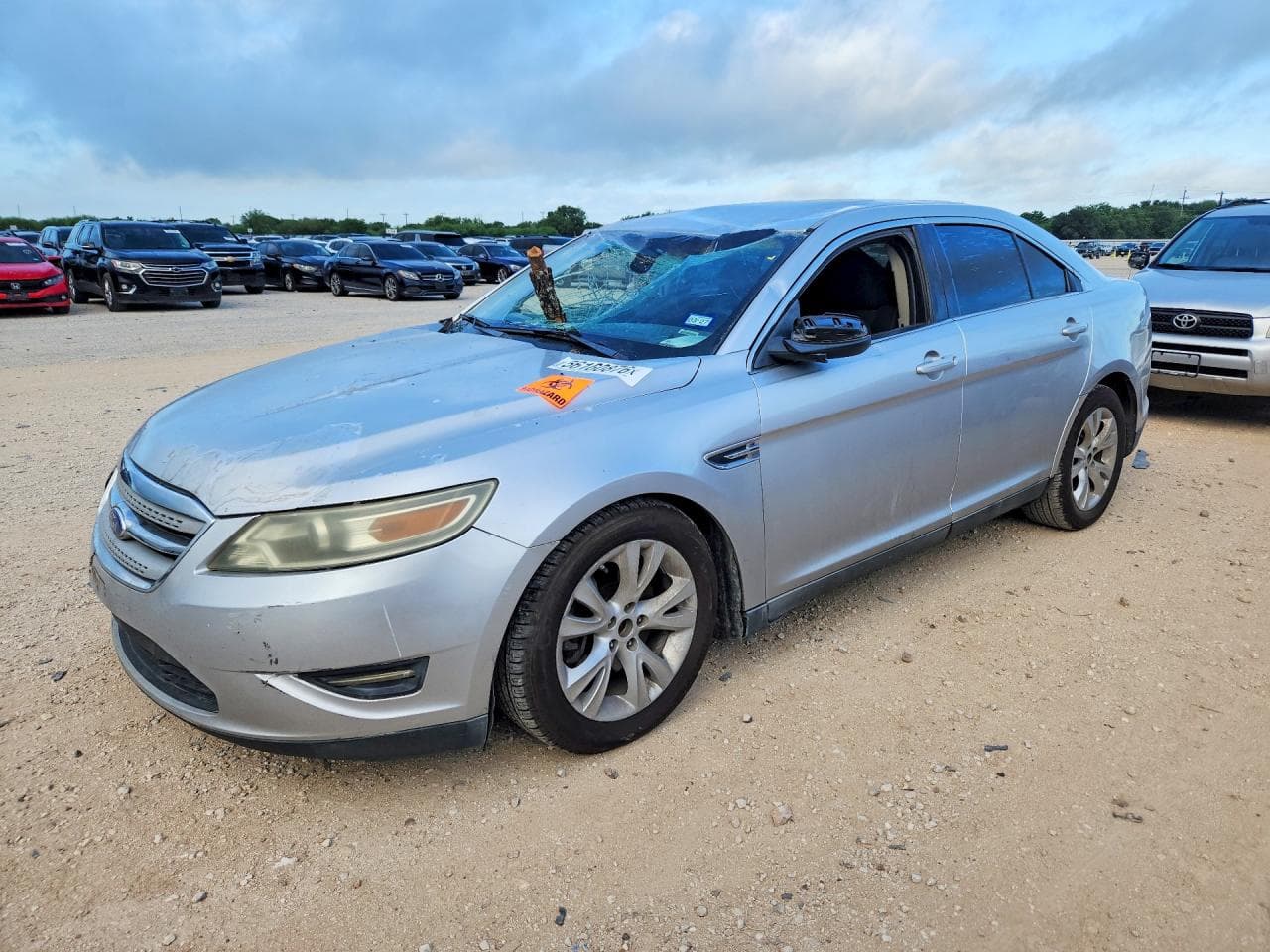 FORD TAURUS