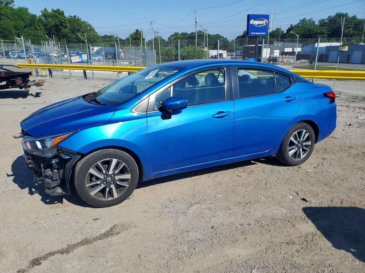 NISSAN VERSA