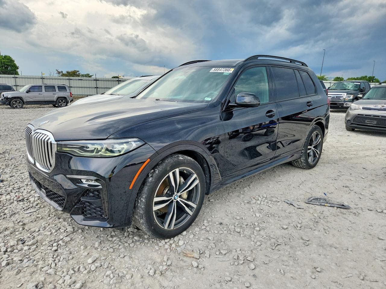 BMW X7