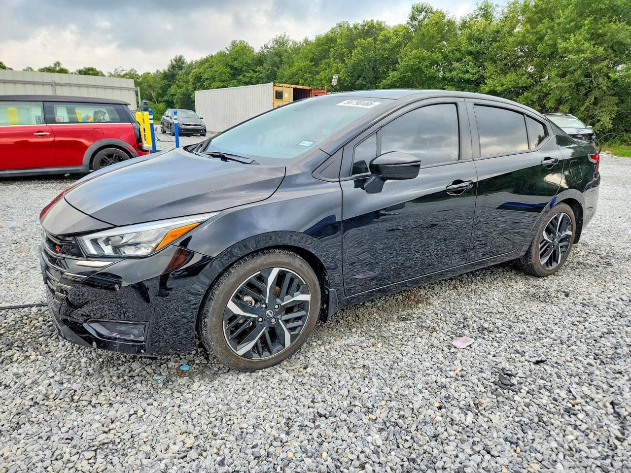 NISSAN VERSA