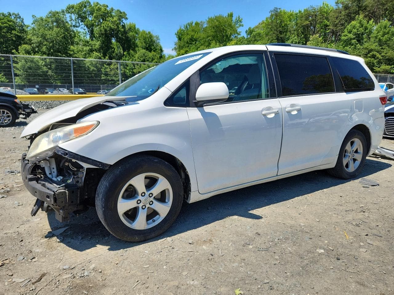TOYOTA SIENNA
