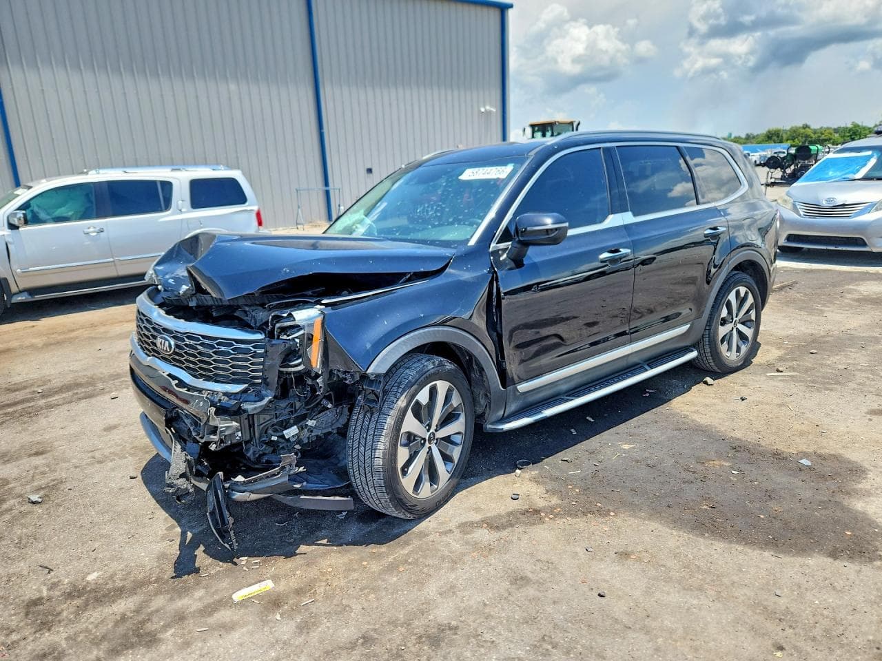 KIA TELLURIDE
