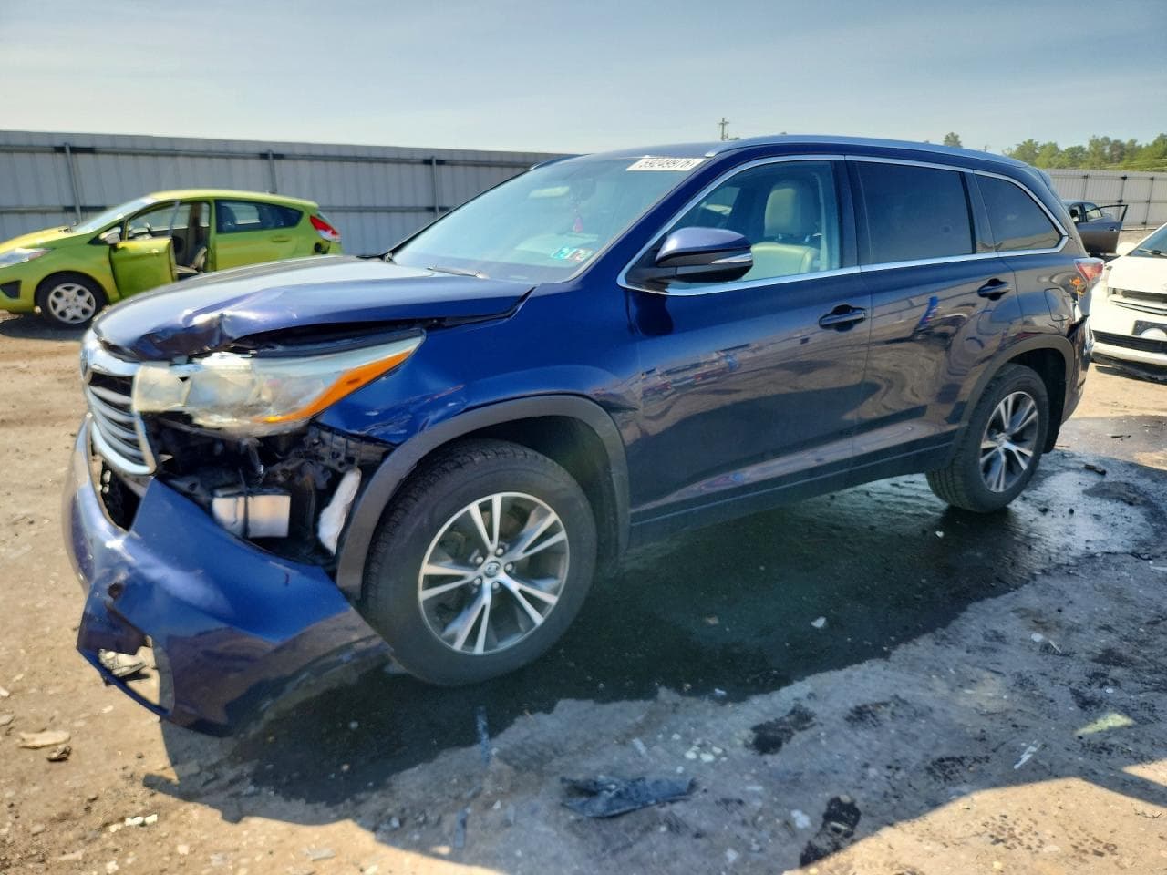 TOYOTA HIGHLANDER