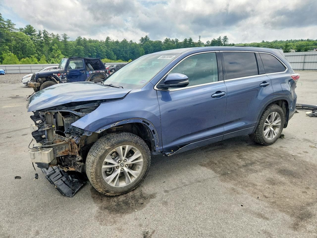 TOYOTA HIGHLANDER