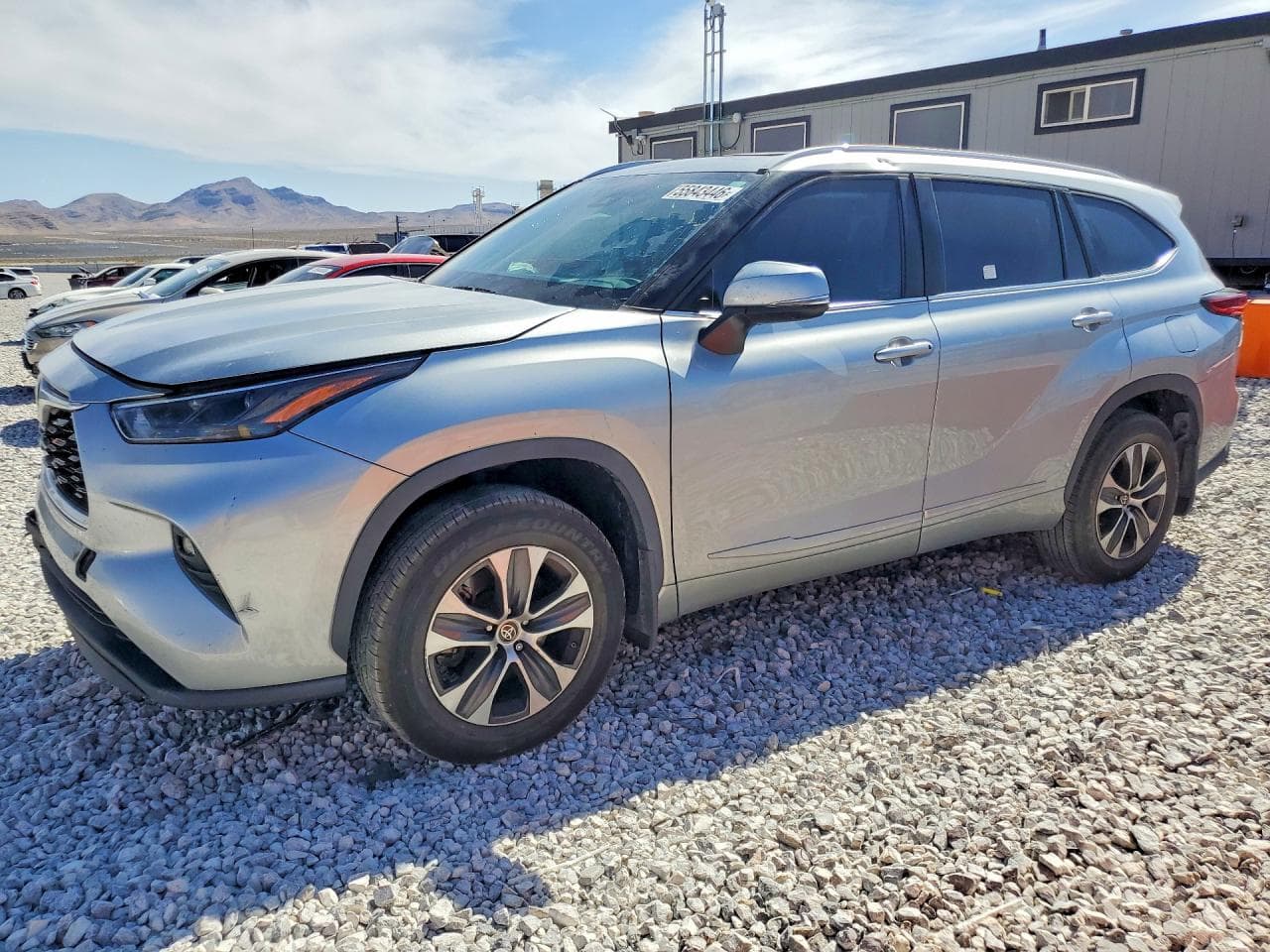 TOYOTA HIGHLANDER