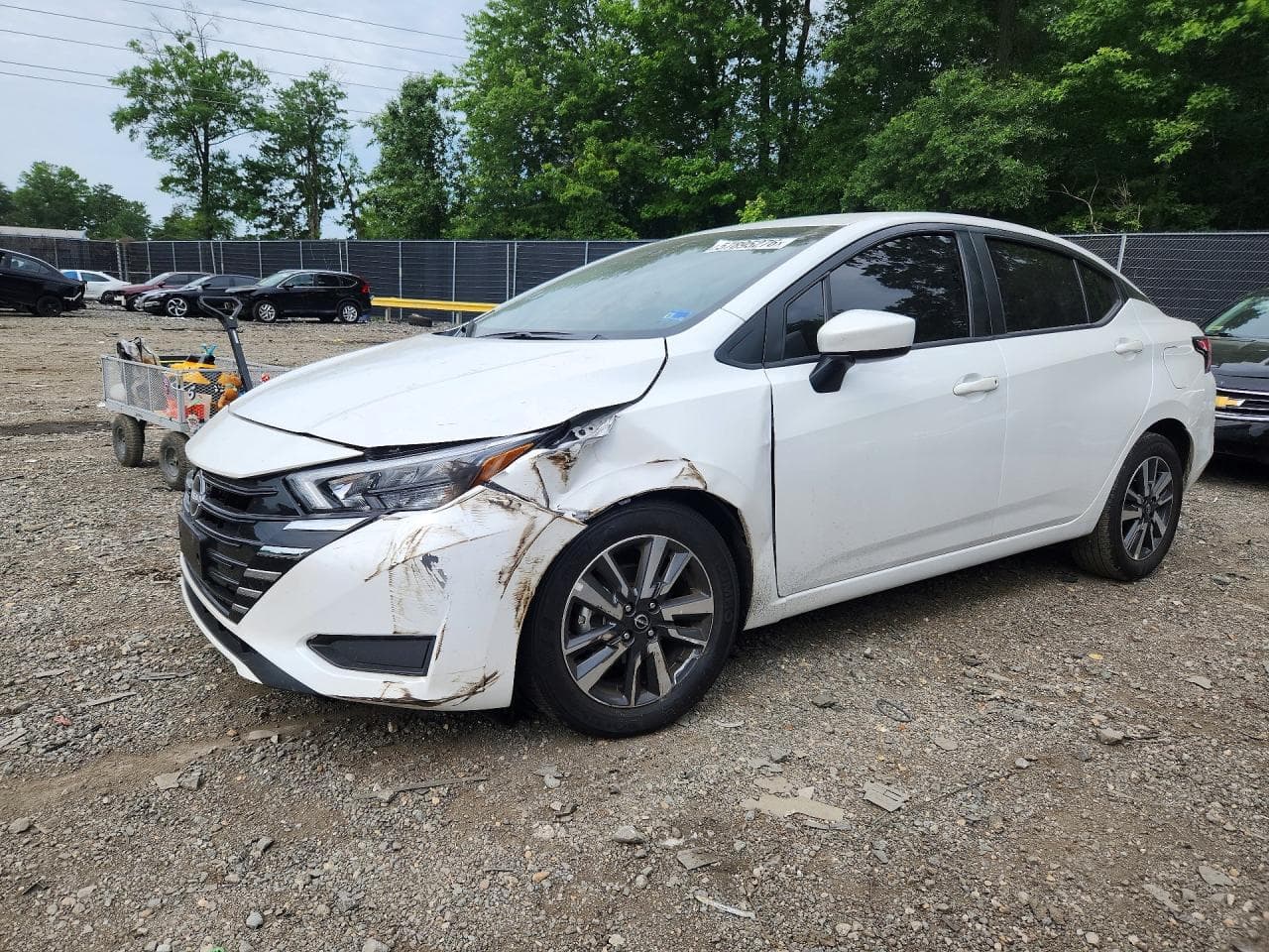 NISSAN VERSA