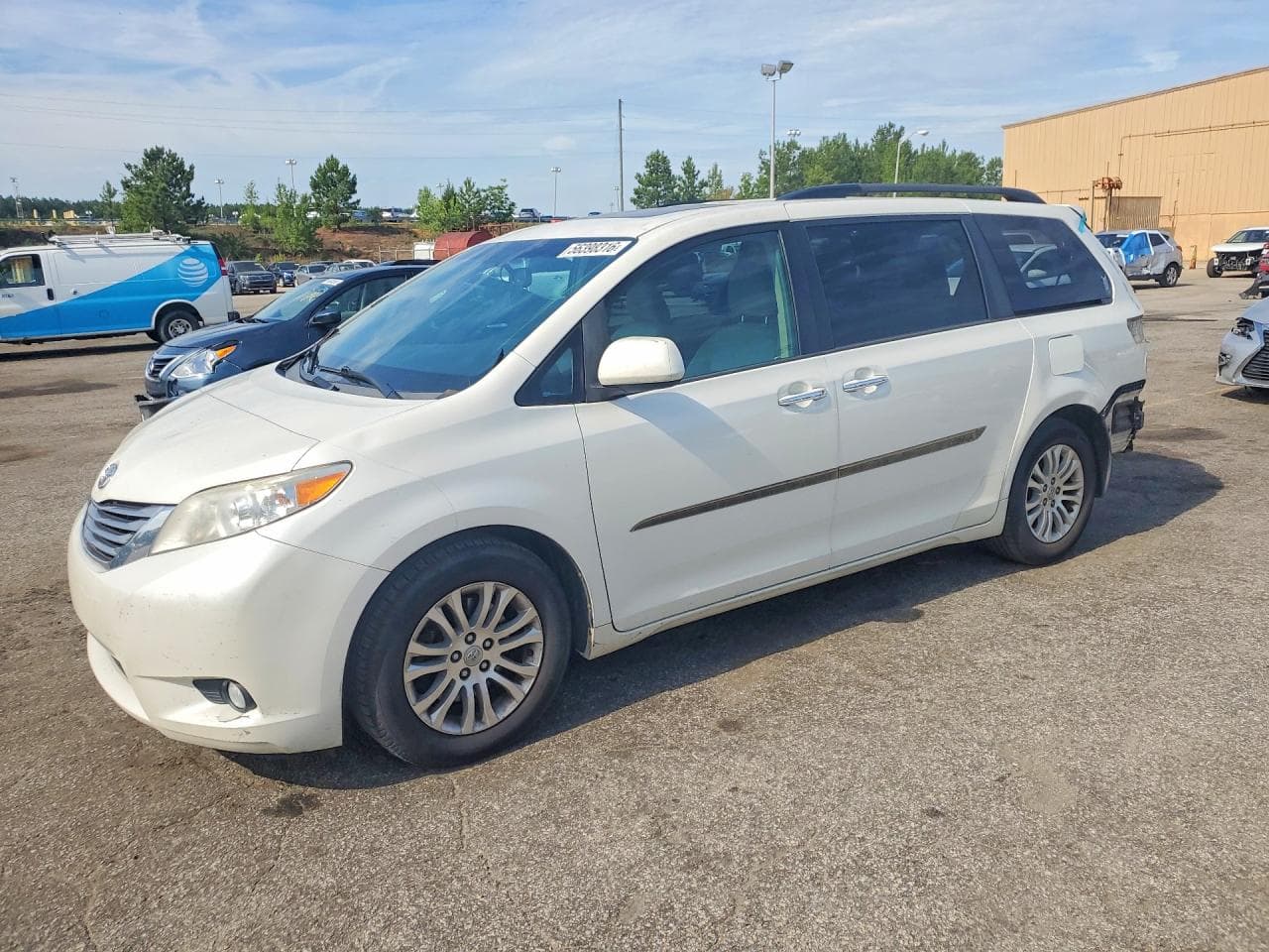 TOYOTA SIENNA