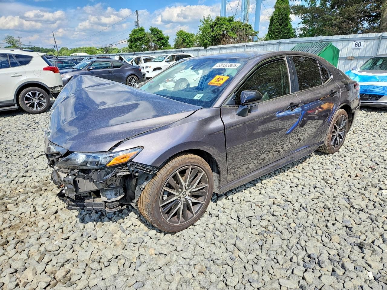 TOYOTA CAMRY-LE