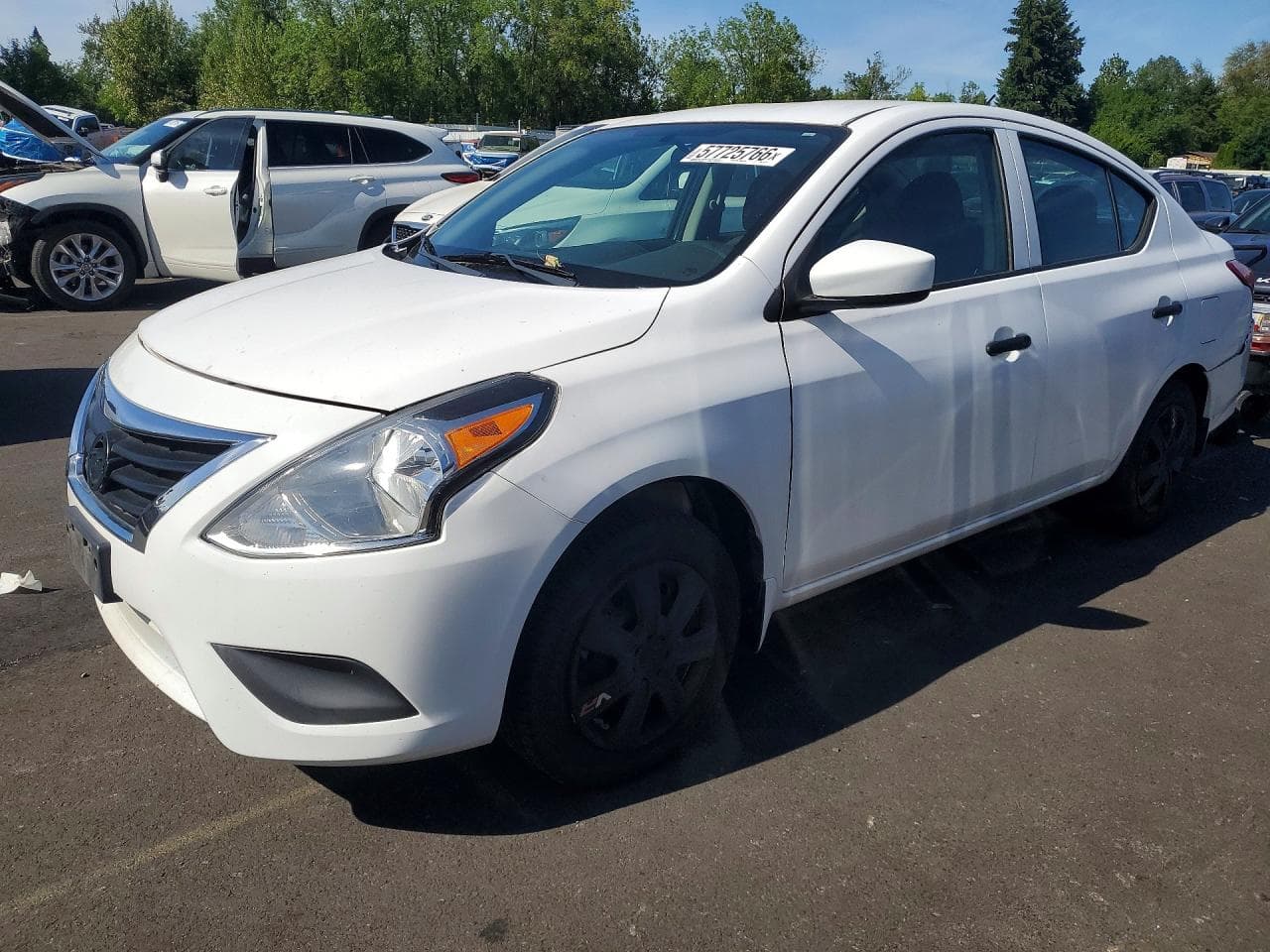 NISSAN VERSA