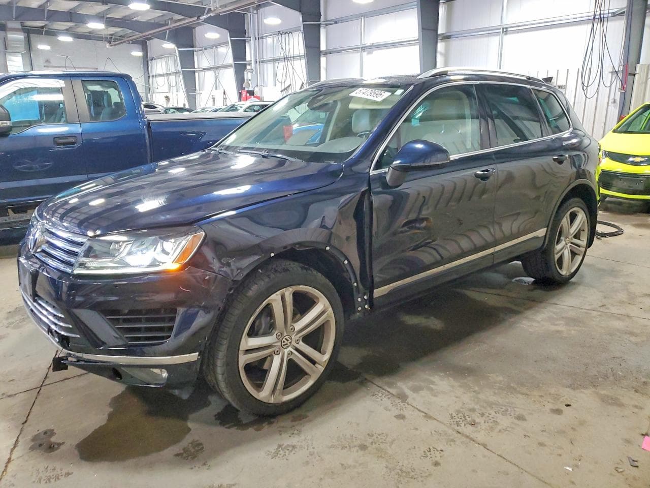 2017 VOLKSWAGEN TOUAREG