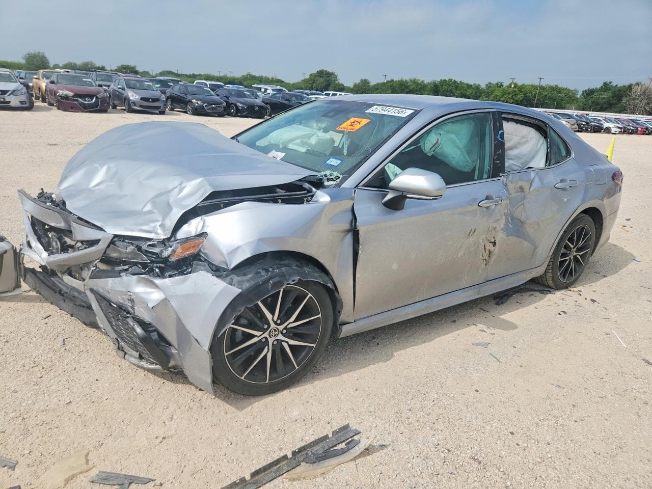 TOYOTA CAMRY