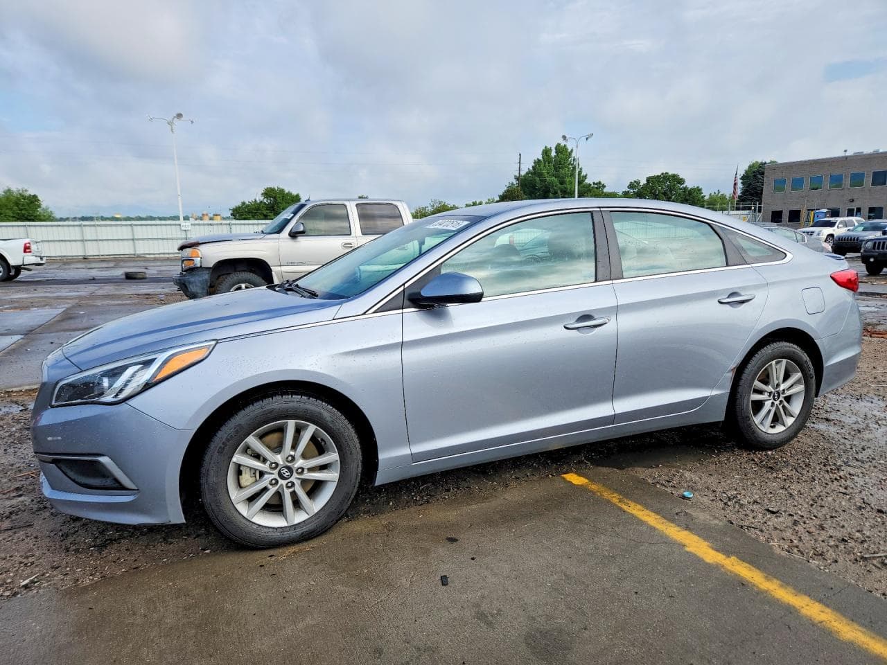 HYUNDAI SONATA