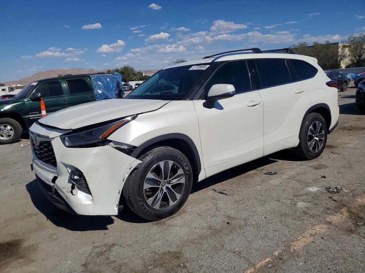 TOYOTA HIGHLANDER