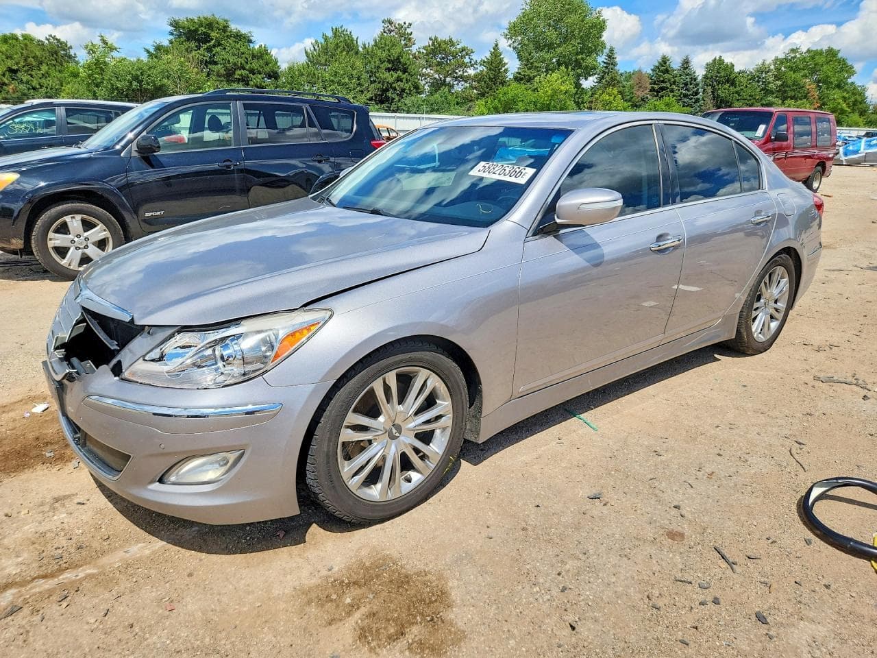 HYUNDAI GENESIS