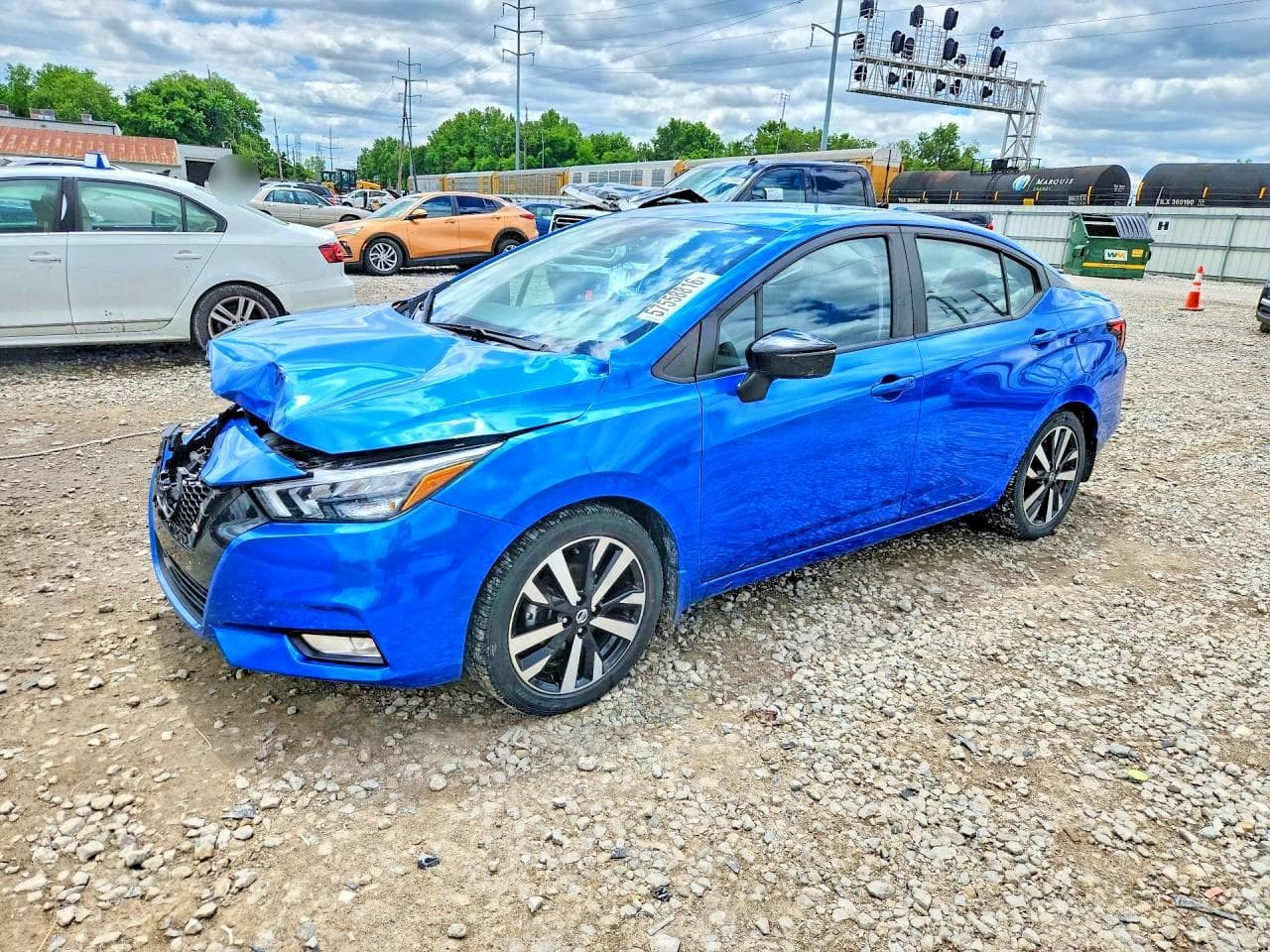 NISSAN VERSA