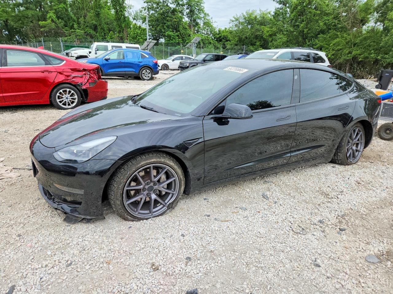 TESLA MODEL 3