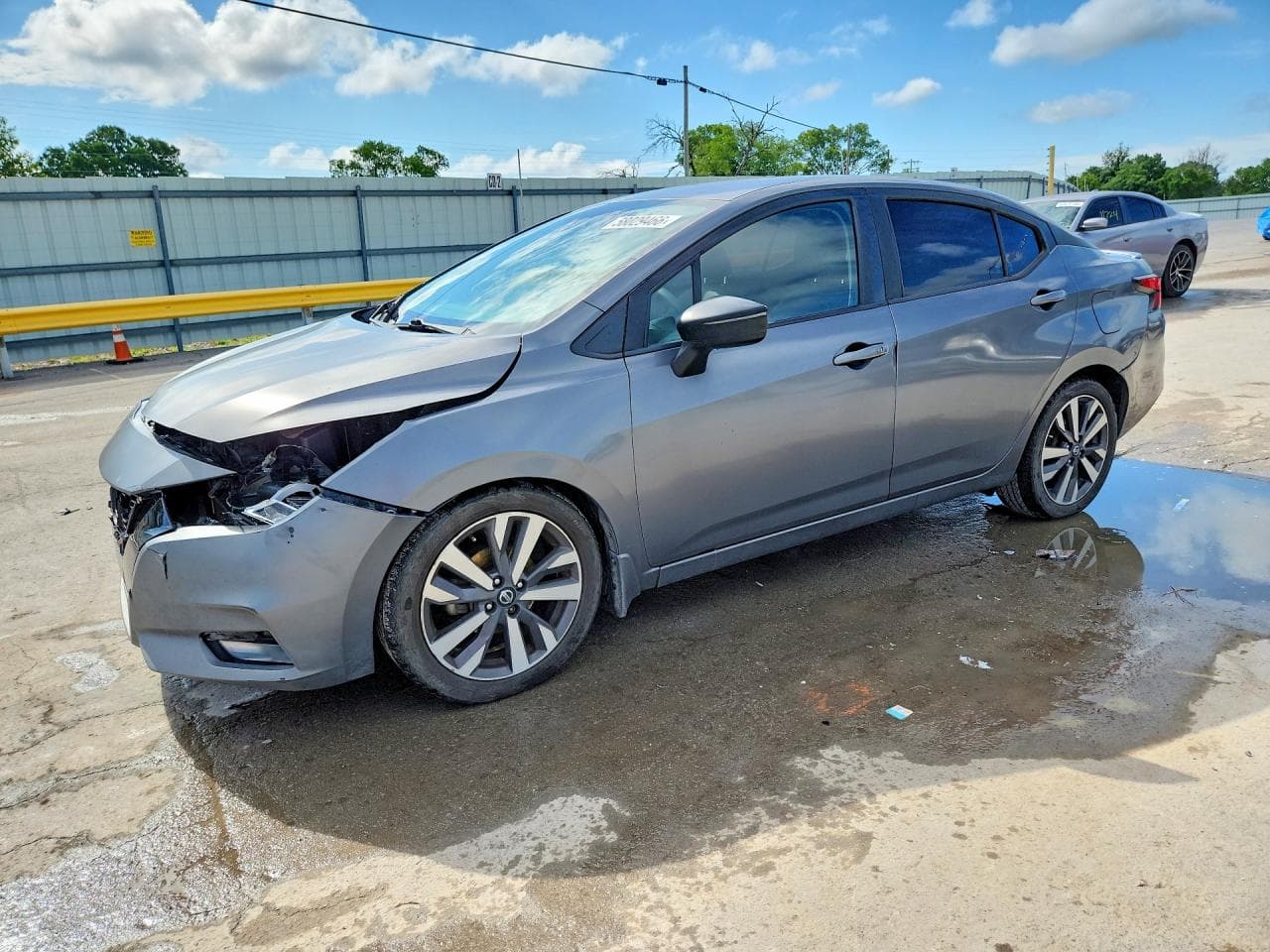 NISSAN VERSA