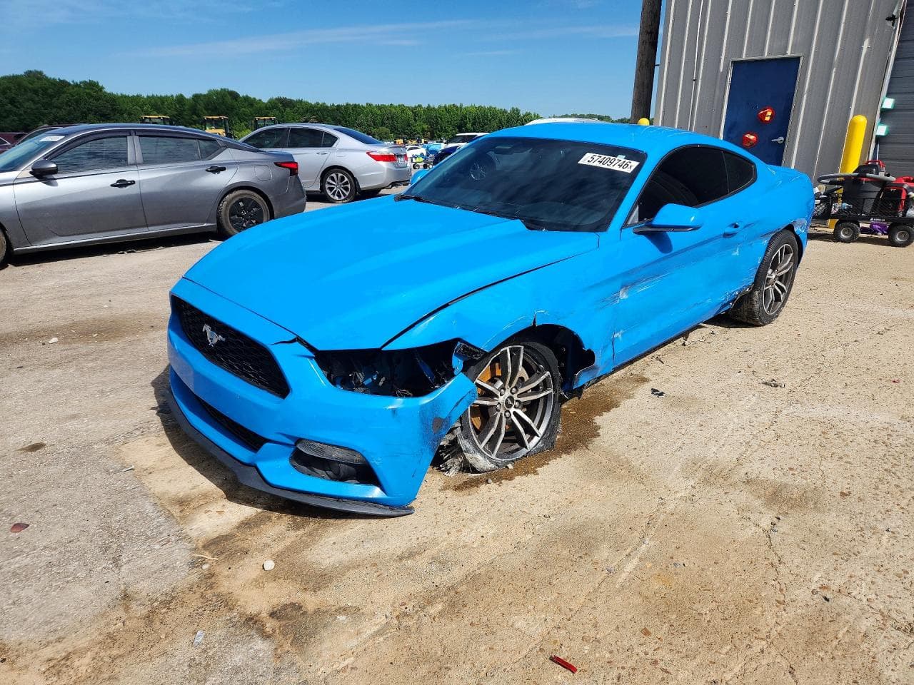 FORD MUSTANG