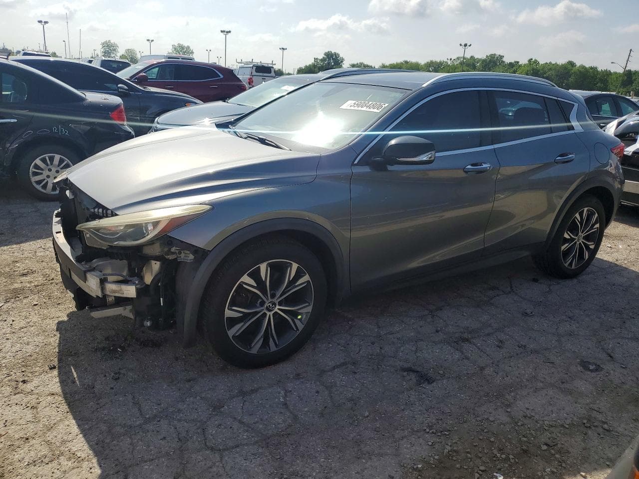 2018 INFINITI QX30 PREMI