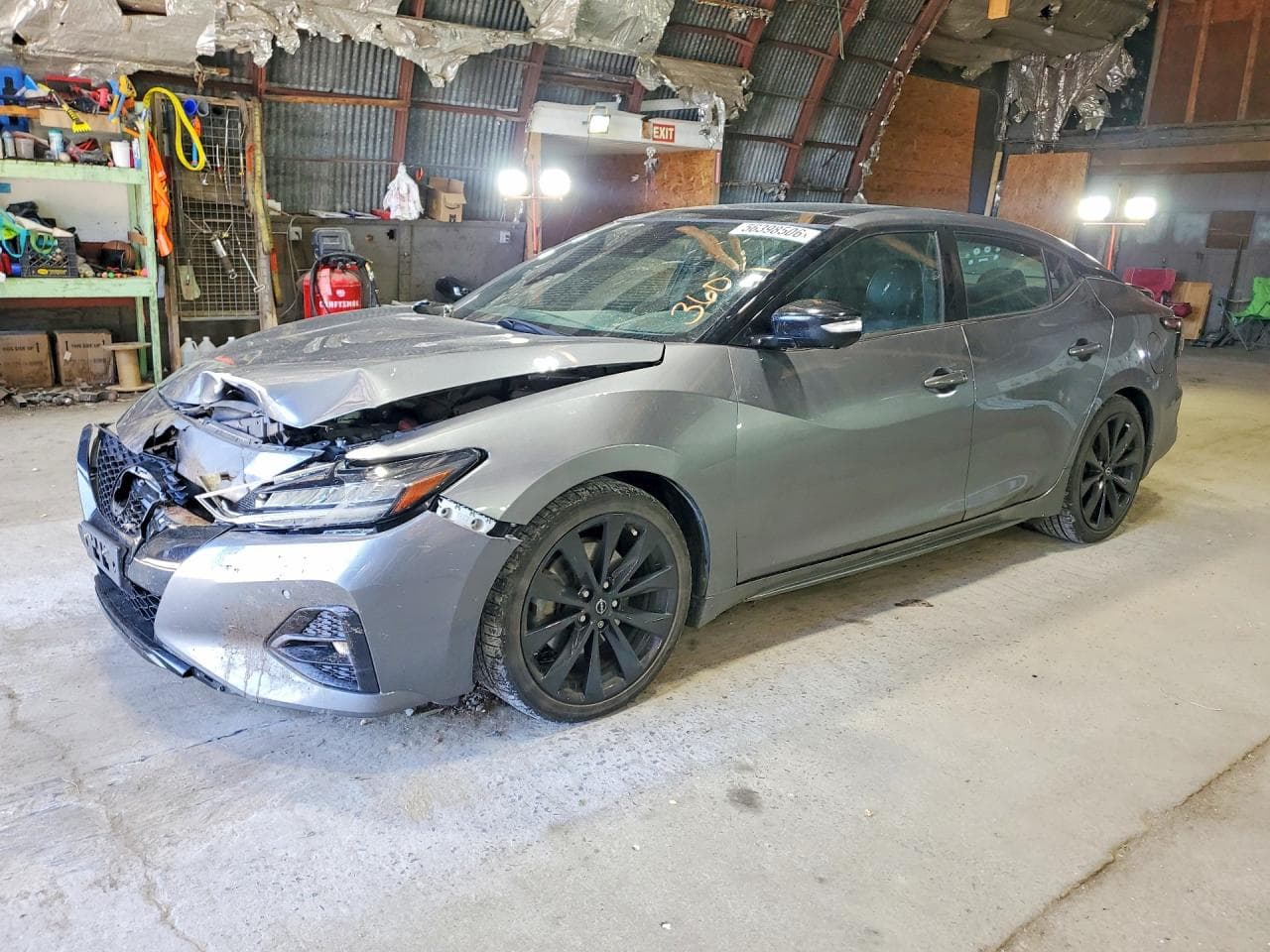NISSAN MAXIMA