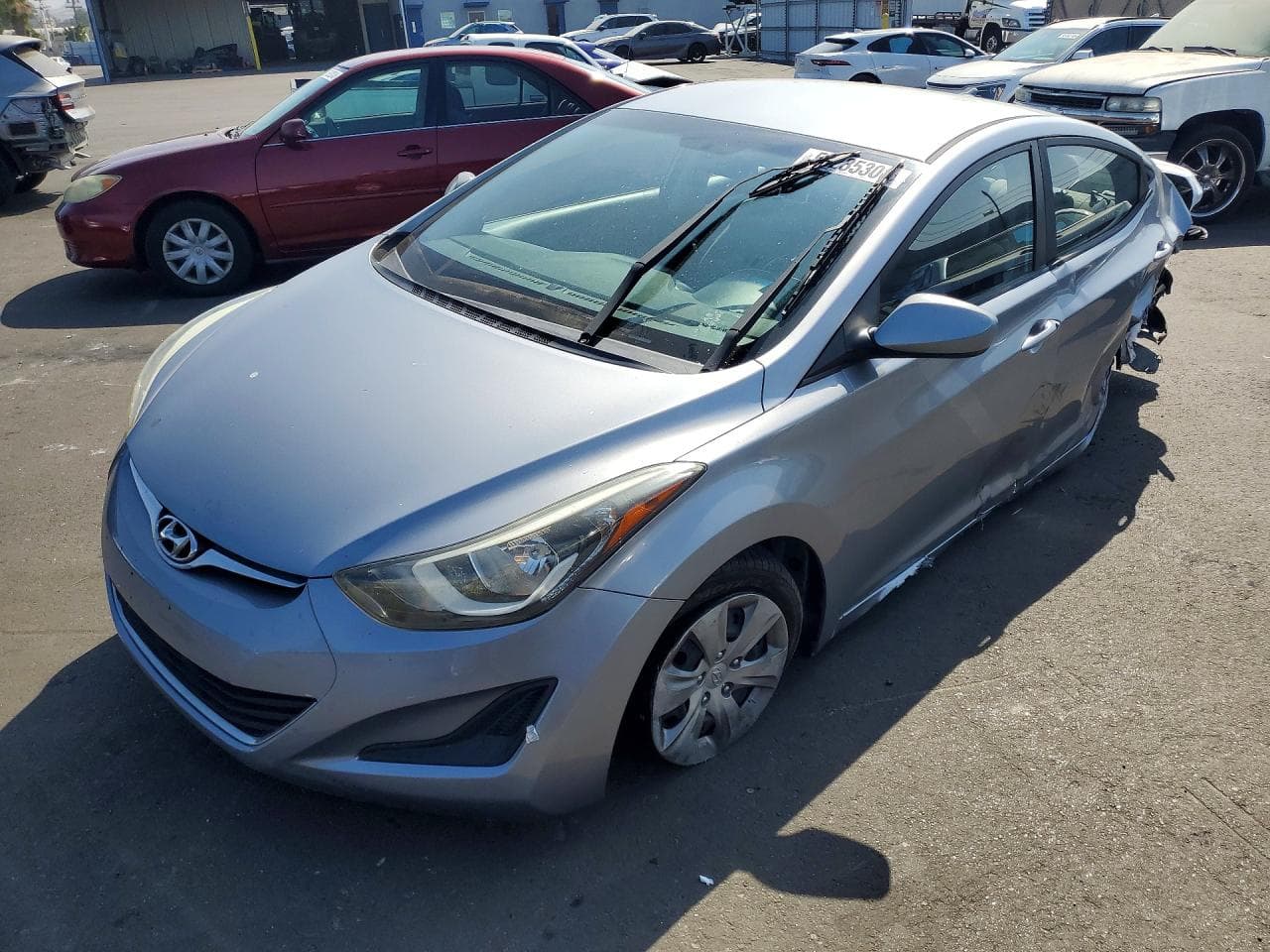HYUNDAI ELANTRA