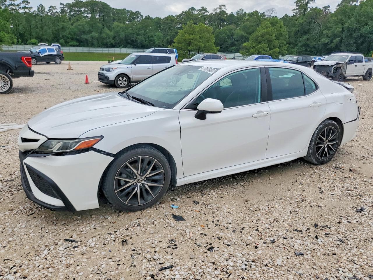 TOYOTA CAMRY