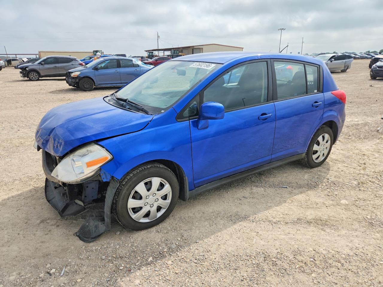 NISSAN VERSA