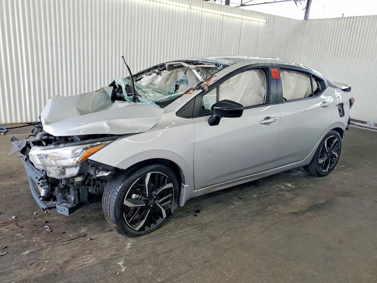 NISSAN VERSA