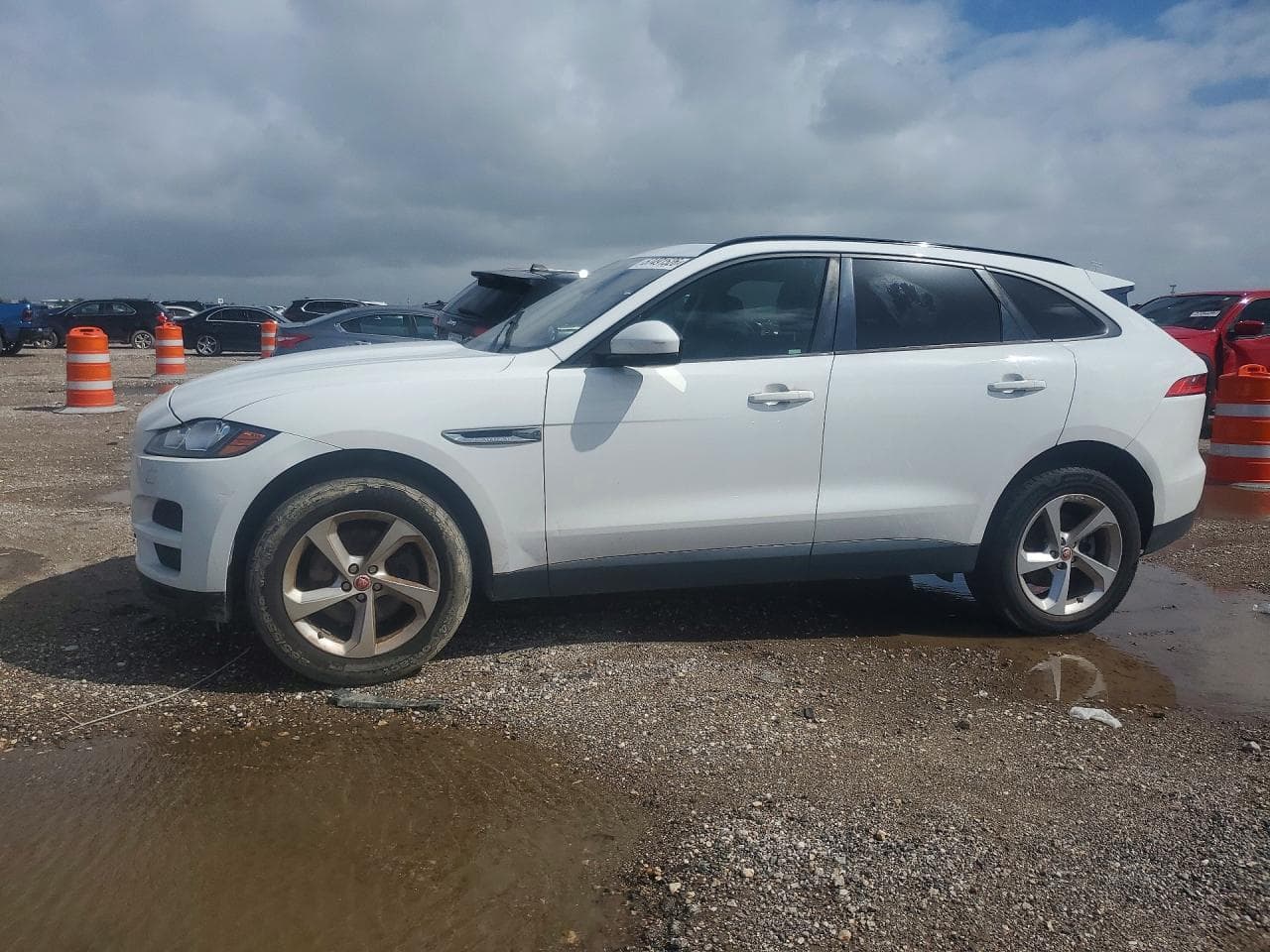 JAGUAR F-PACE