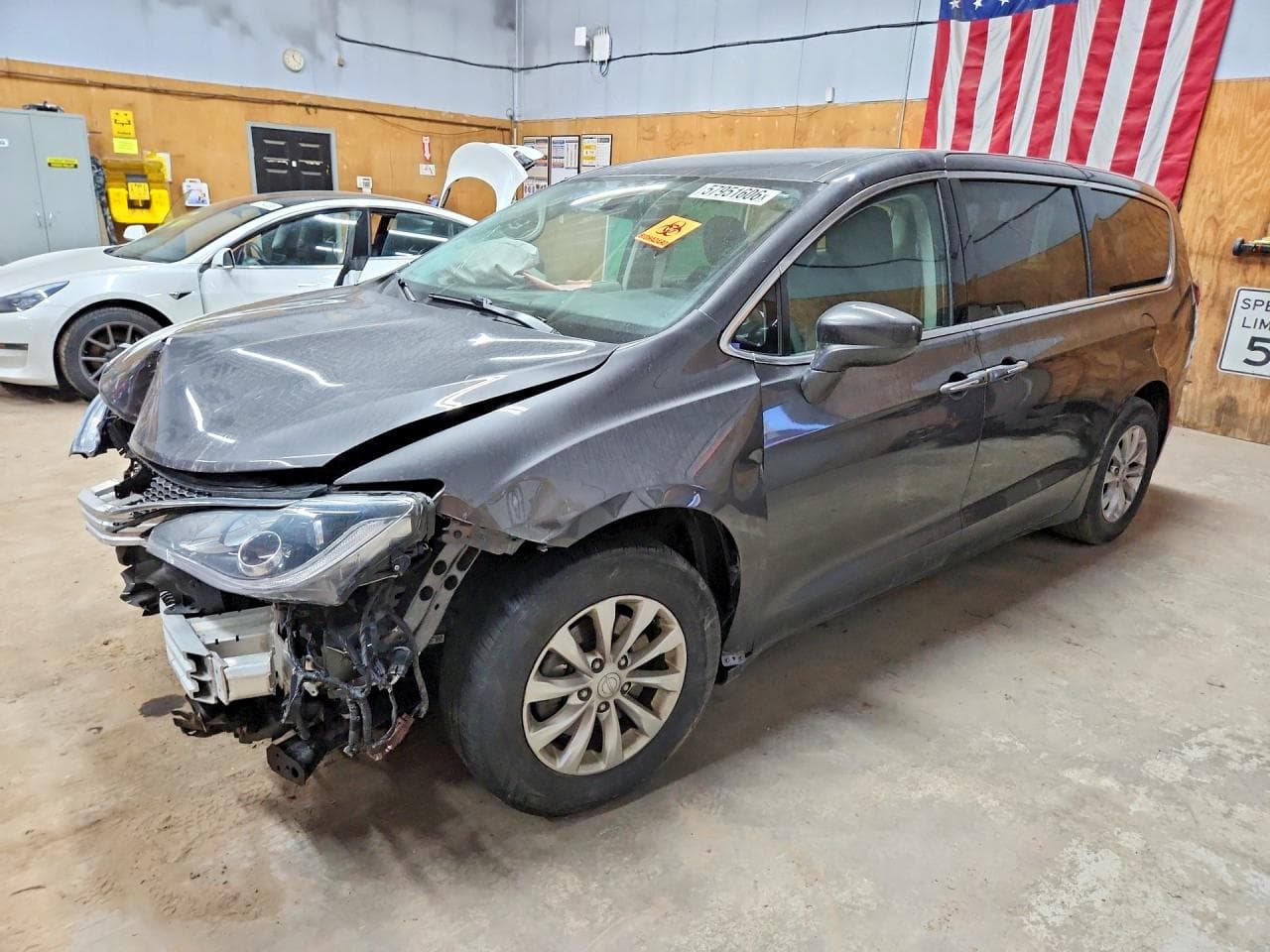 CHRYSLER PACIFICA