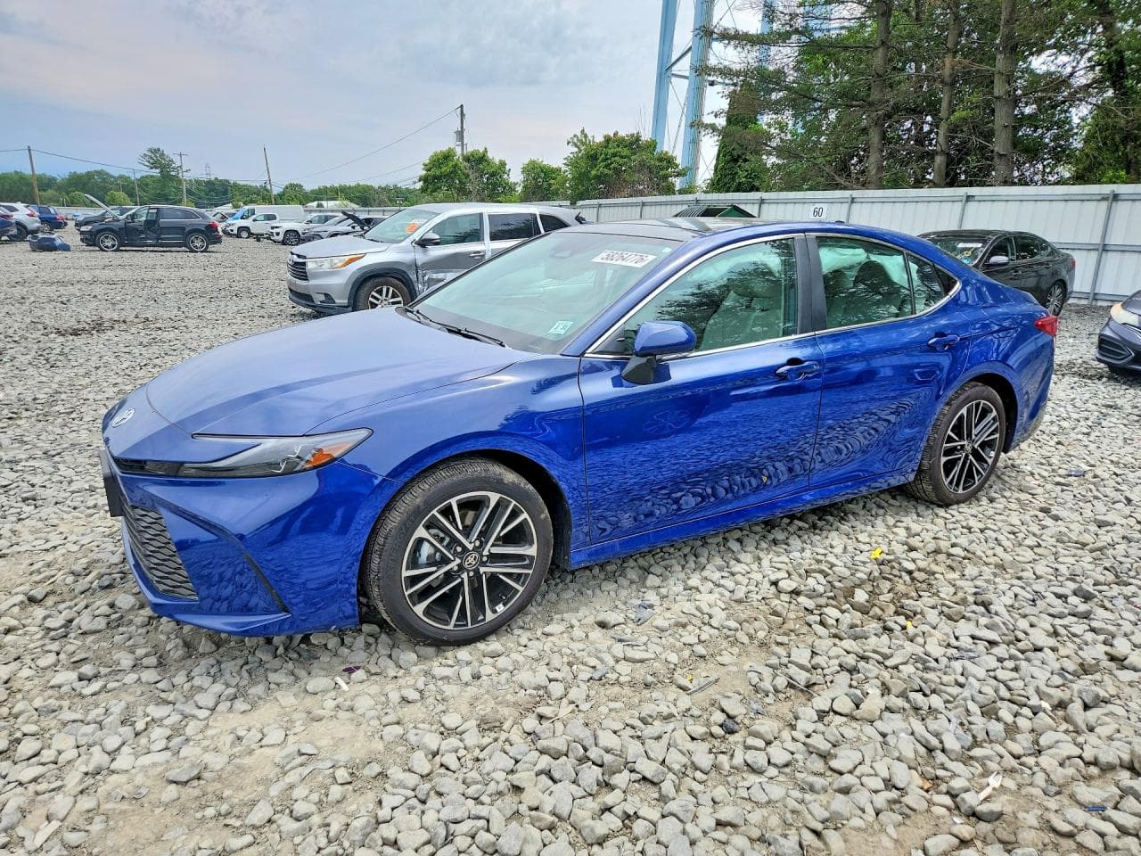 TOYOTA CAMRY