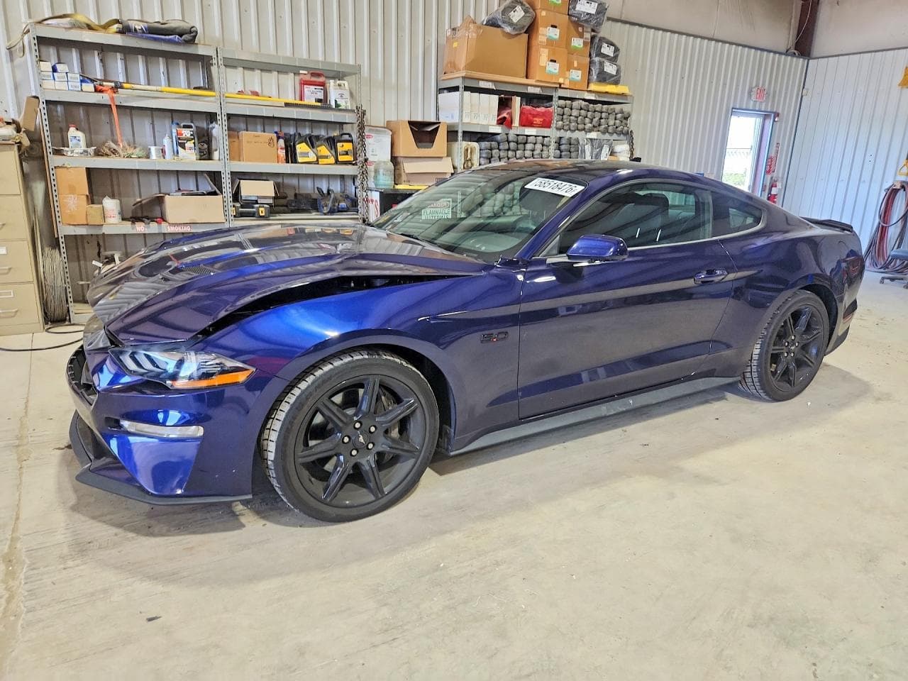 FORD MUSTANG