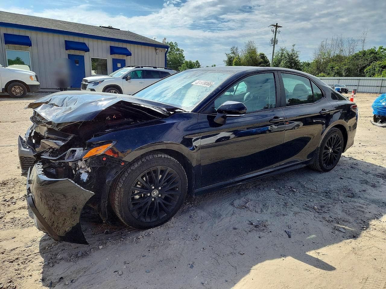 TOYOTA CAMRY