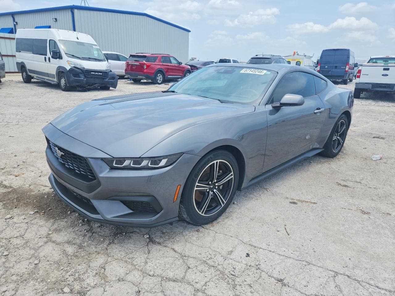 FORD MUSTANG