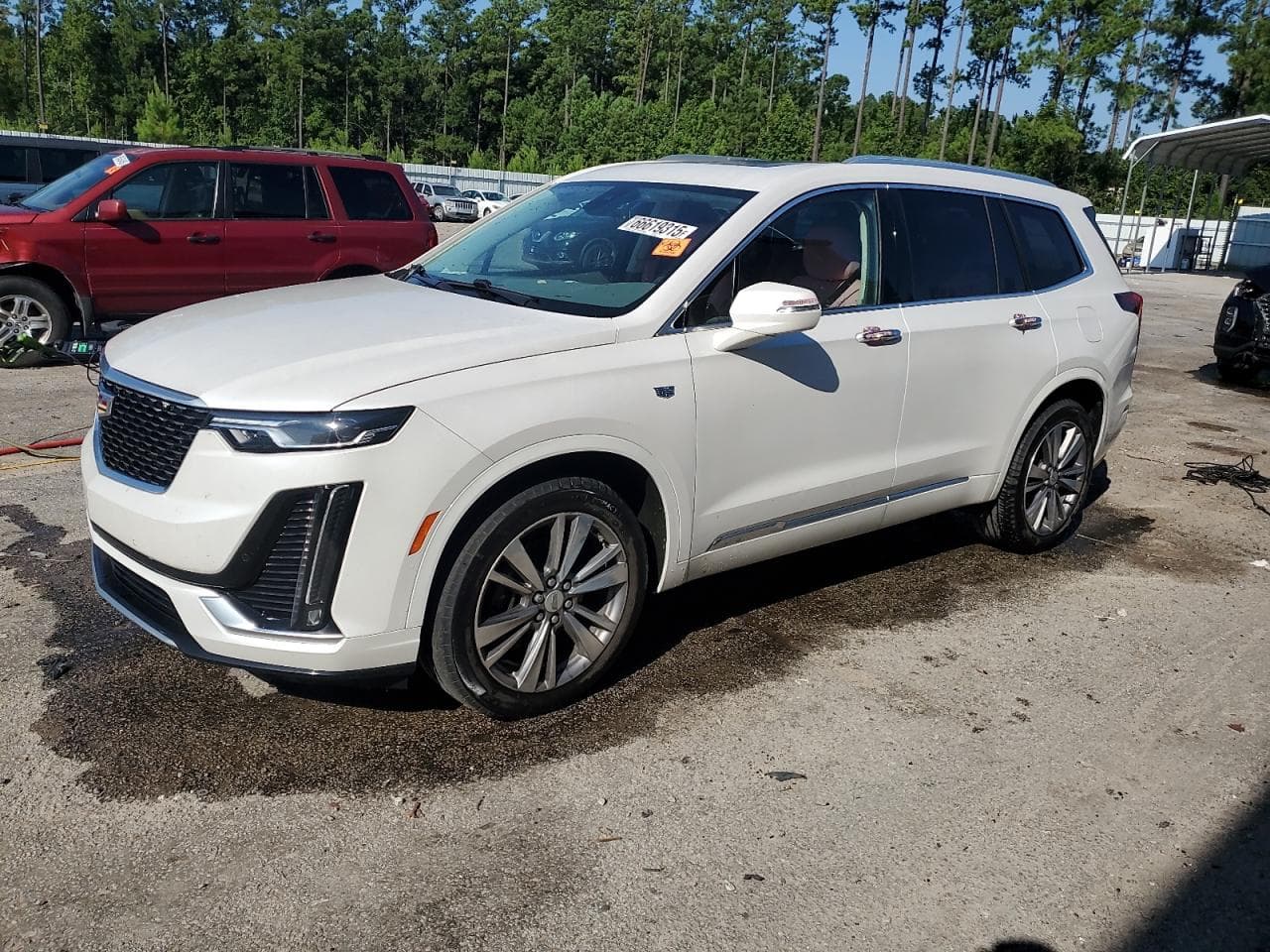 CADILLAC XT6