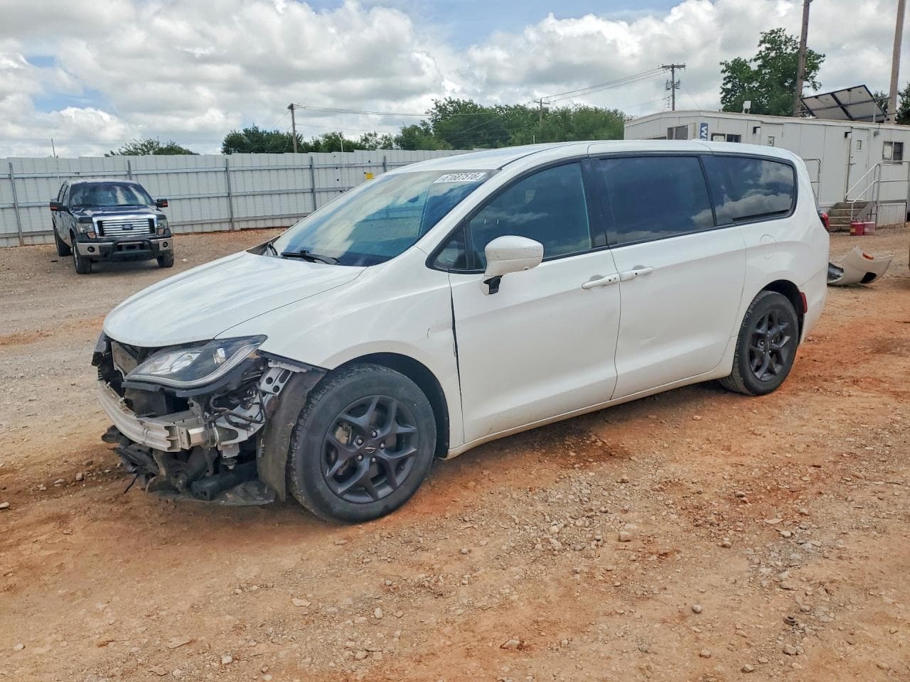 CHRYSLER PACIFICA