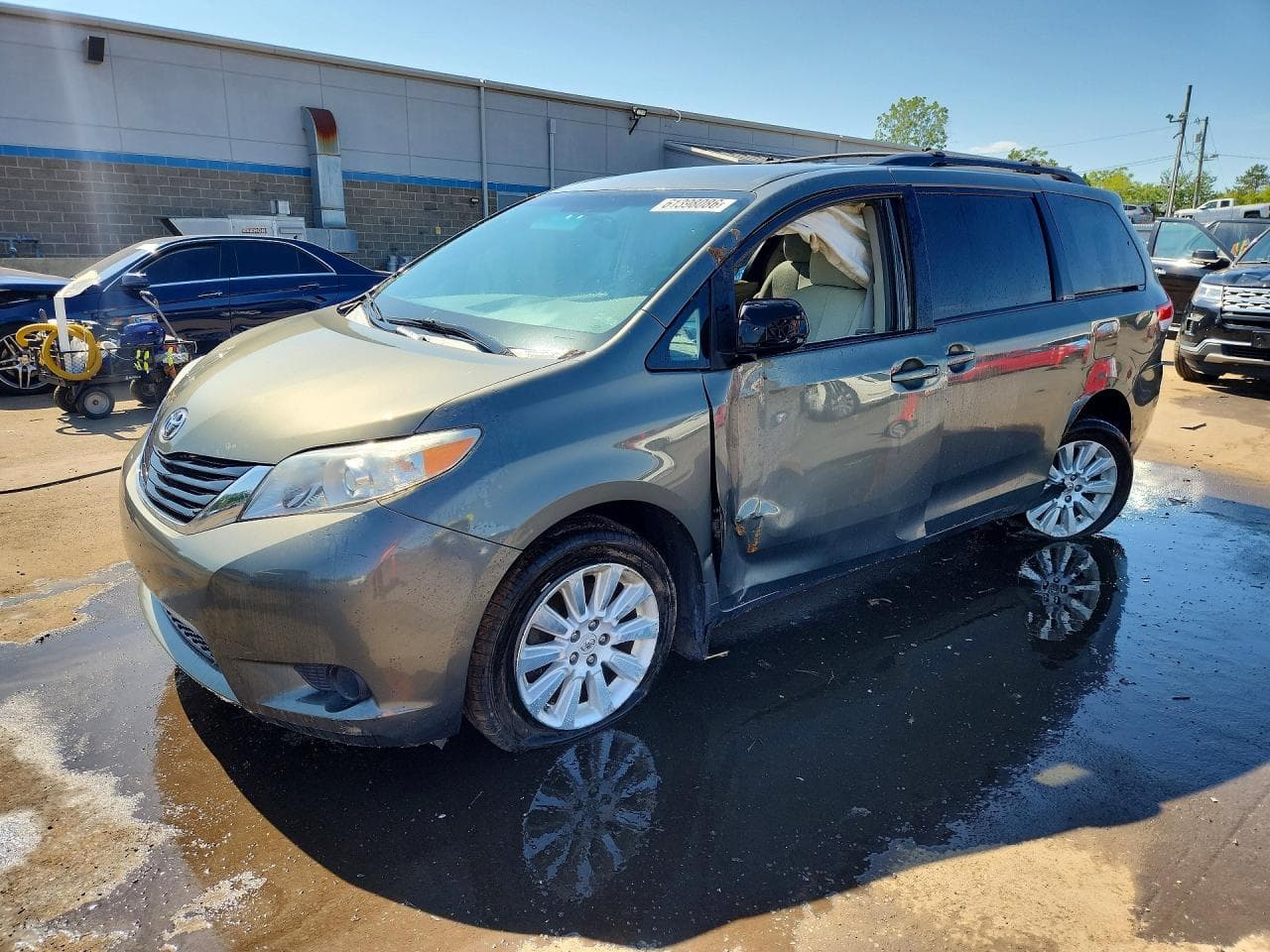 TOYOTA SIENNA